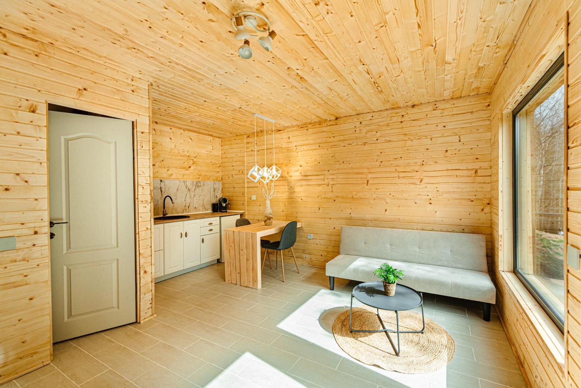 Apusenity- Refugiu Modern In Inima Naturii, Aproape De קלוז'-נאפוקה